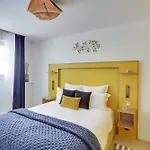 Sejours Parisiens / Suite Etoile / 5*